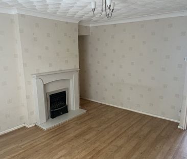 Ross Avenue, Carmarthen, SA31 - Photo 4