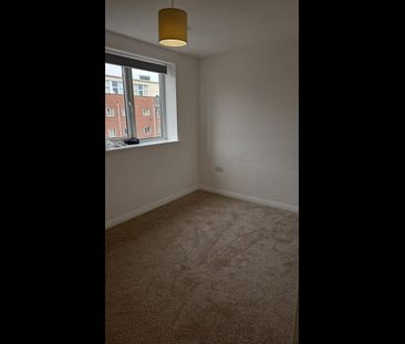 1 Bed Flat, Hessel St, M50 - Photo 1
