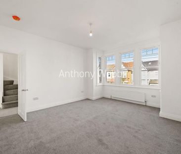 3 bedroom flat to rent - Photo 3