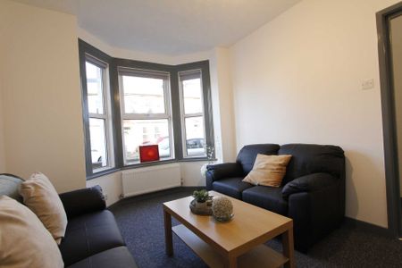 Price £4,170 pcm - Available 01/07/2026 - Furnished - Photo 2