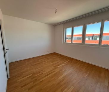 Location 2.5 pièces – Bail à durée déterminée jusqu’à fin juillet 2... - Photo 2