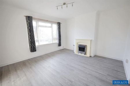 3 bedroom semi-detached house to rent - Photo 2