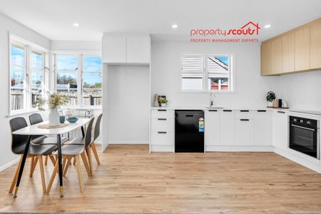 Freshly Renovated 3-Bedroom Home – Move In Now! - Photo 5