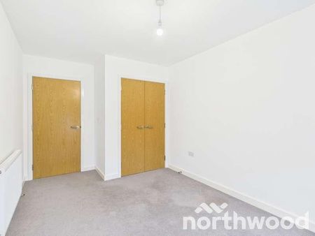 Victoria Crescent, La Riviere, Ashford, TN23 - Photo 3