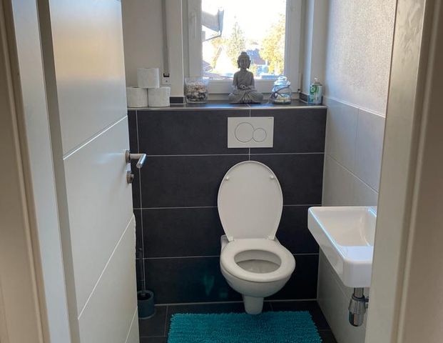 Sonnige 5,5-Zimmer Maisonette-Wohnung mit Terrasse und 2 Balkonen - Photo 1