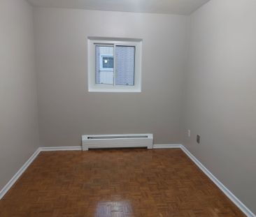 For Lease - 90 Marshall Street Unit# 9, Waterloo, Ontario - Photo 2