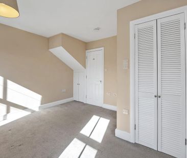 3 bedroom end of terrace house to rent - Photo 5