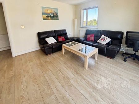 Sundeala Close, Sunbury-on-Thames, Surrey, TW16 5BE - Photo 3
