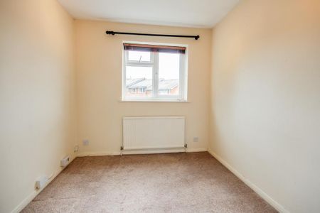 3 bedroom link detached house to rent - Photo 5