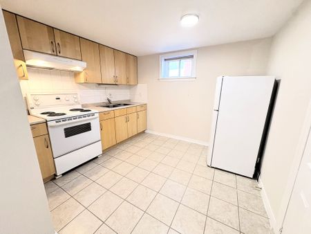 For Lease - 98 Newton Drive Unit# Basement, Toronto, Ontario - Photo 2