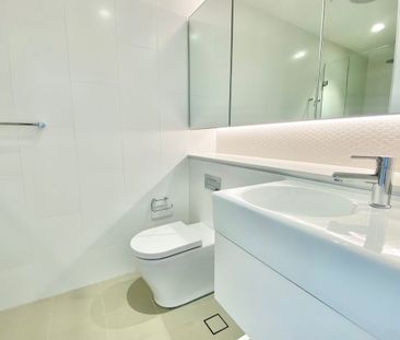 Large 1 BED APARTMENT ! - Photo 5