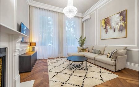 2 Bed Flat, Nevern Square, SW5 - Photo 3