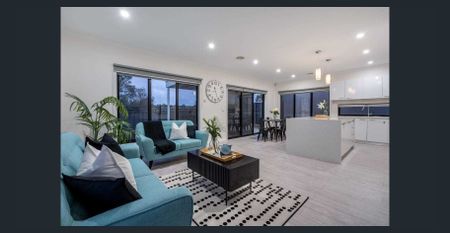 Beautiful Family Home in Prime Location – Space, Style & Comfort! - Photo 2