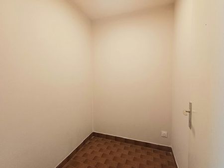 Location Appartement 2 pièces 52m² MONT DE MARSAN 40000 - Photo 5
