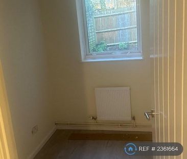 2 bedroom maisonette to rent - Photo 1