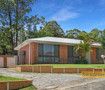 MODERN 3 BEDROOM HOME WITH DOUBLE GARAGE - Photo 4