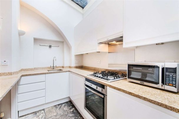 Charming two bedroom flat with bright open planned reception, ideally located for the amenities of Gloucester Road. - Photo 1