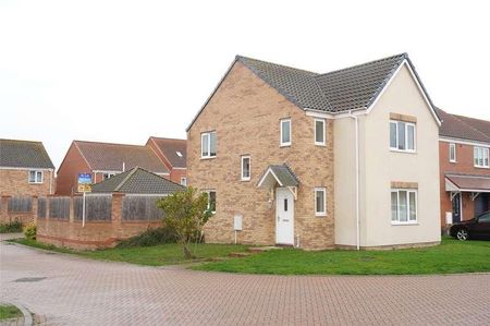 Harrow Drive, Beck Row, Bury St. Edmunds, Suffolk, IP28 - Photo 5