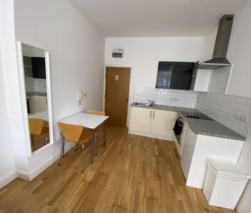 Studio Flat, Lansdowne Road, LE2 - Photo 1