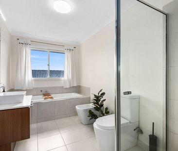 Flexible Family Living with Club access - Photo 2