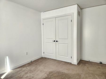 For Lease - 265 Pumpkin Pass, Hamilton, Ontario - Photo 5