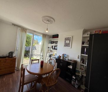 3 bedroom semi-detached house to rent - Photo 4