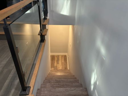 For Lease - 220 Pleasant Boulevard, Georgina, Ontario - Photo 3