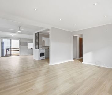 Spacious Family Home - Photo 2