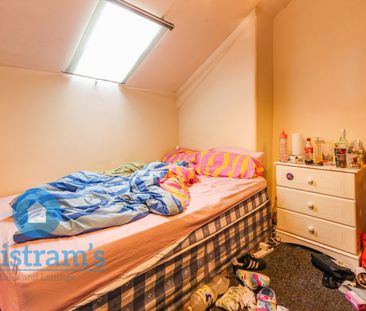 8 bed End Terraced House for Rent - Photo 4