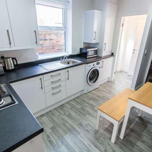 Jubilee Drive, L7 - Photo 1