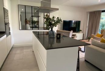 Luxury Apartment for rent in Estepona, Andalusia