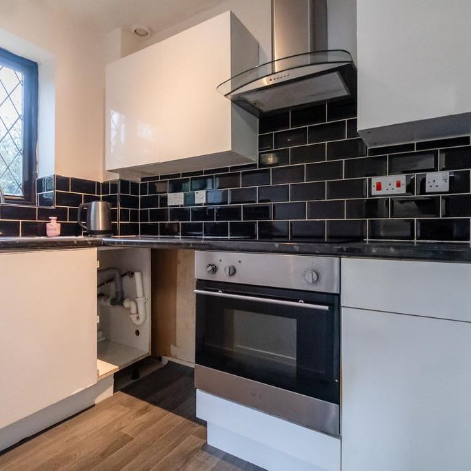 1 bedroom end of terrace house to rent - Photo 1