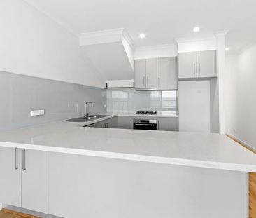 Bright and private! - Photo 3