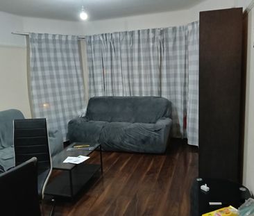 Room in a Shared Flat, Richmond Court, B15 - Photo 1