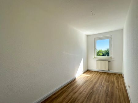 Naturfreunde aufgepasst! 3-Raum-Wohnung mit Balkon am Ortsrand von Kleinjena! - Photo 4