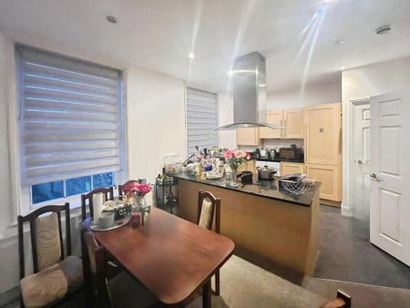 3 bedroom maisonette to rent - Photo 5