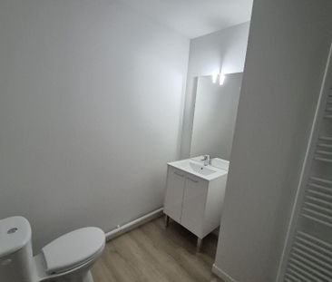 Location Appartement 2 pièces 41m² LINSELLES 59126 - Photo 1