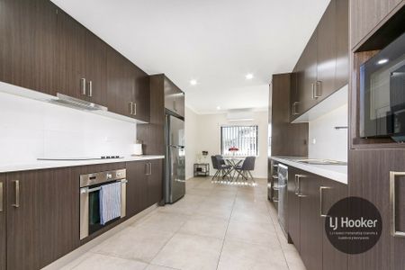 View Wednesday at 3:00pm - 3:15pm - Photo 3