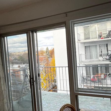 Cession de bail 4 1/2_disponible le 1 Janvier 2026 - Photo 3