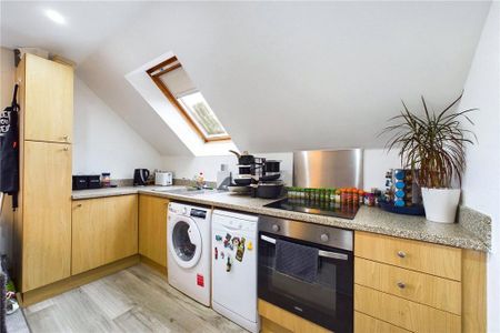 2 bedroom apartment to rent - Photo 5