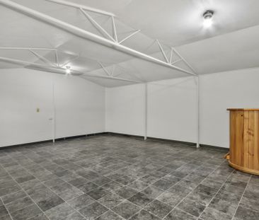 Charming 3 Bedroom Home in Leafy Hope Valley! - Photo 3