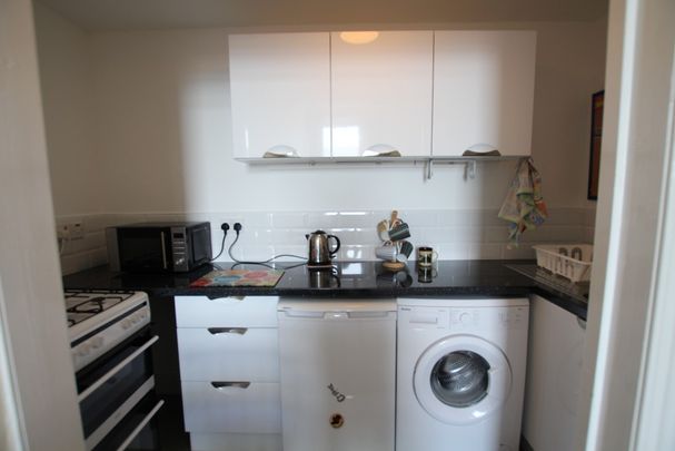 Blantyre Street, Yorkhill, Glasgow - Photo 1