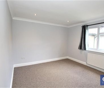 2 bedroom maisonette to rent - Photo 3