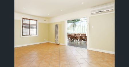 Beautifully presented pome in peaceful Pascoe Vale - Photo 2