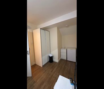 Room in a Shared House, Wilberforce Road, LE3 - Photo 6