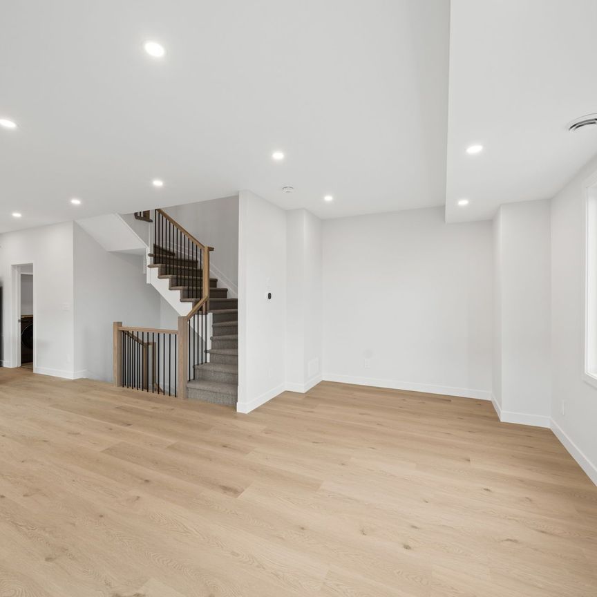 For Lease - 2 Iona Street Unit# A, Tunneys Pasture and Ottawa West, Ontario - Photo 1