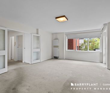 Two-Bedroom Living in Convenient Hawthorn East Location - Photo 1