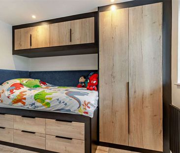 An outstanding high-quality family home perfectly positioned in the... - Photo 5