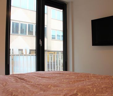Gemeubeld, lichtrijk appartement - Photo 4