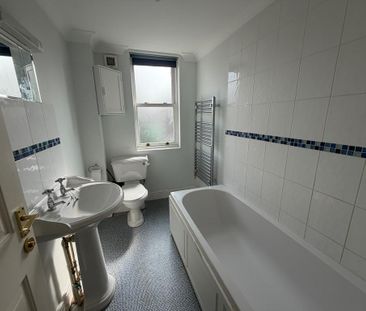 3 bedroom semi-detached house to rent - Photo 5